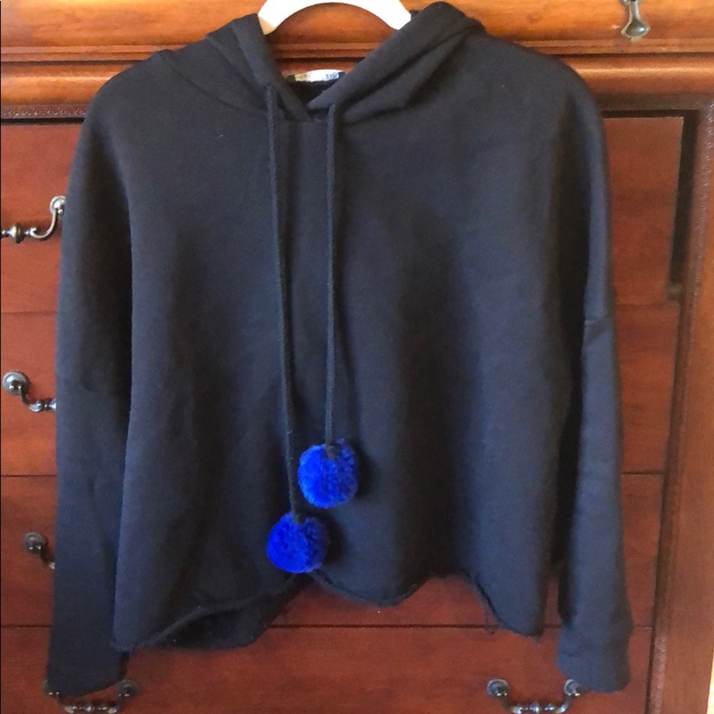 Zara Hooded Short Pom Pom Sweatshirt Size Large